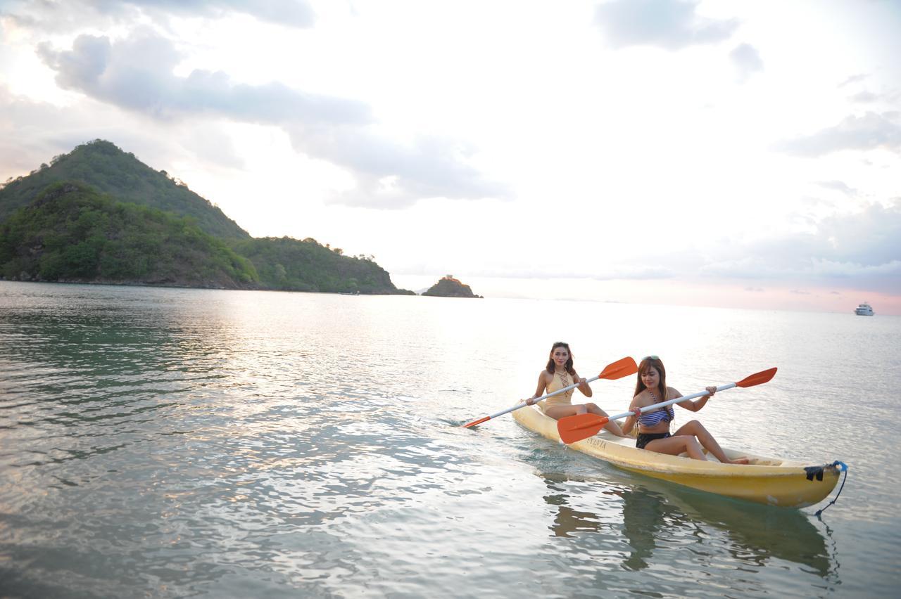 Sylvia Beach Villa Labuan Bajo Exterior photo